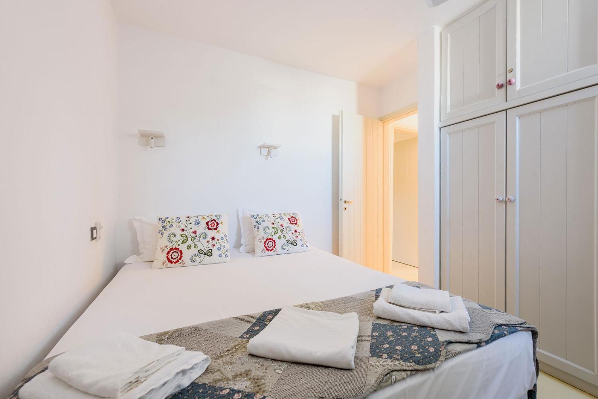 Seaside With Hot Tub, Vineyard, Shared Pool And View * Páros
